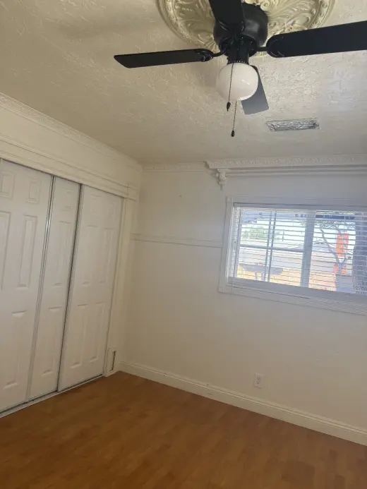 Cuarto de renta con baño propio