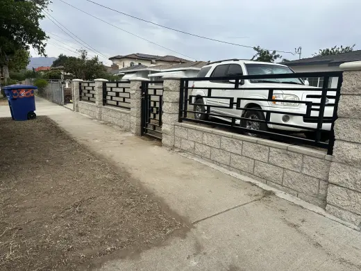 Hacemos toda clases de fence metal madera aluminio y acero inoxidable