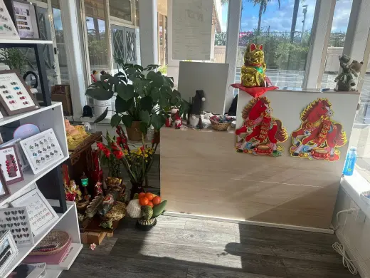NAIL SALON FOR SALE – THOUSAND OAKS, CALIFORNIA