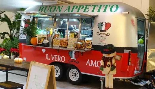 COCINERO EN RESTAURANT