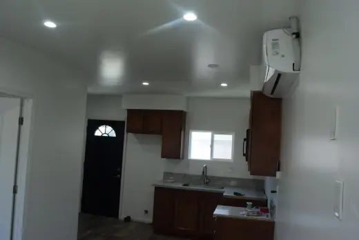 Apt in South Gate