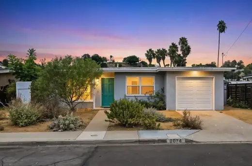 Beautiful Home With Easy Access