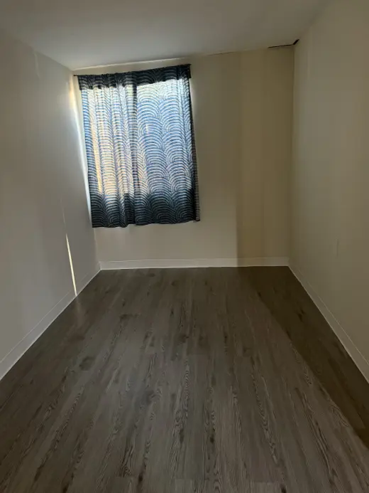 Rento cuarto con baño y entrada privada