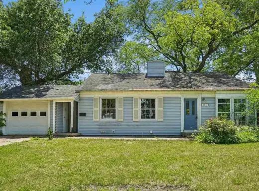3BR Iowa City House