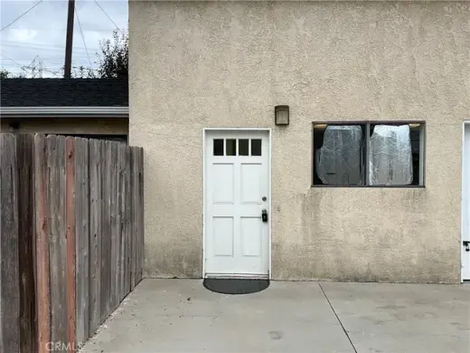 Actua rapido depto moderno 1 recamara en Fullerton CA con beneficios