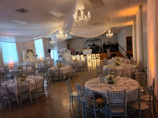 Salon de 100 a 400 personas