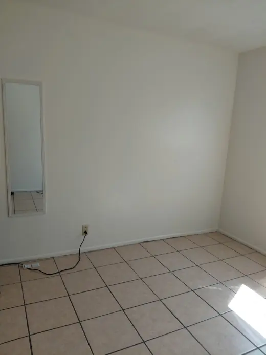 Se renta cuarto En Montclair
