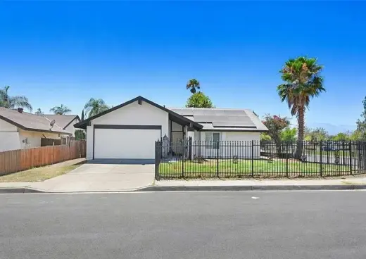 2-bathroom home perfectly situated directly across from picturesque Blair Park.