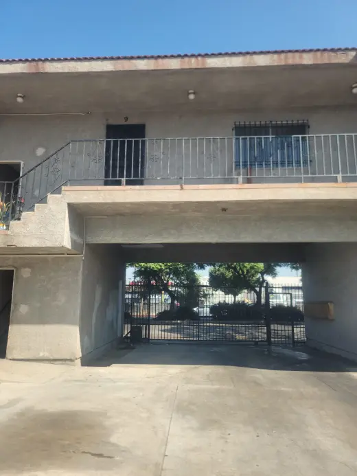 Bonito apartamento de una recamara y un baňo en Manchester ave. 90003. $1750
