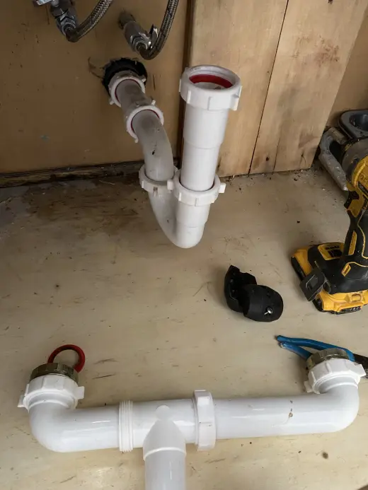 Suministros y Instalación de Plomería