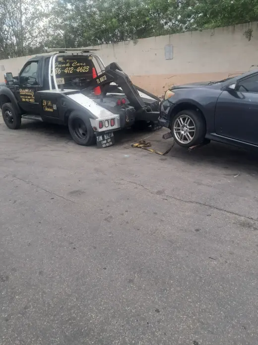 We buy JUNK CARS CASH
