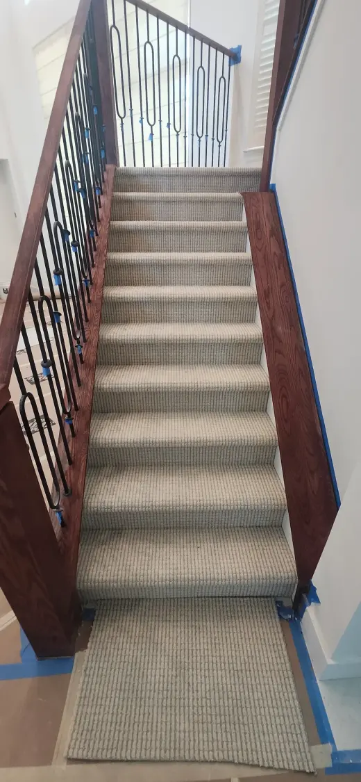 Servicio de Instalación de Alfombra para Escaleras