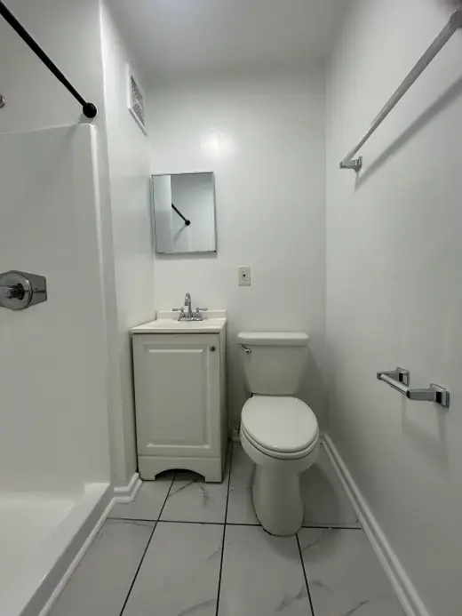 Renovated Studio Near DTLA + Gated Parking
