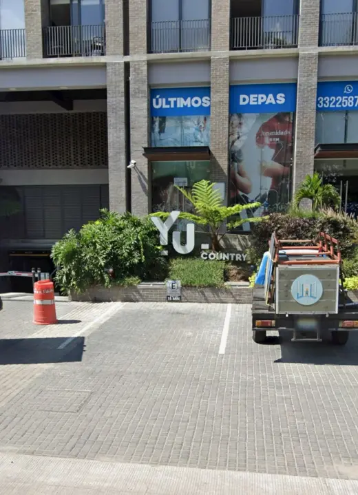 RENTO LOCAL CONDOMINIO YU COUTRY