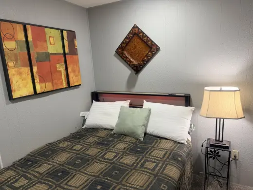 Romm for rent in upland 800