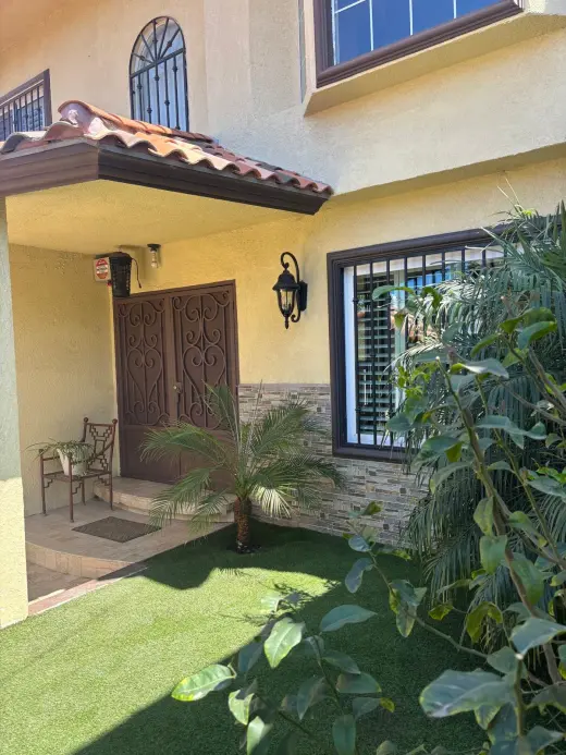 Hermosa y amplia Residencia en venta en Playas de Tijuana