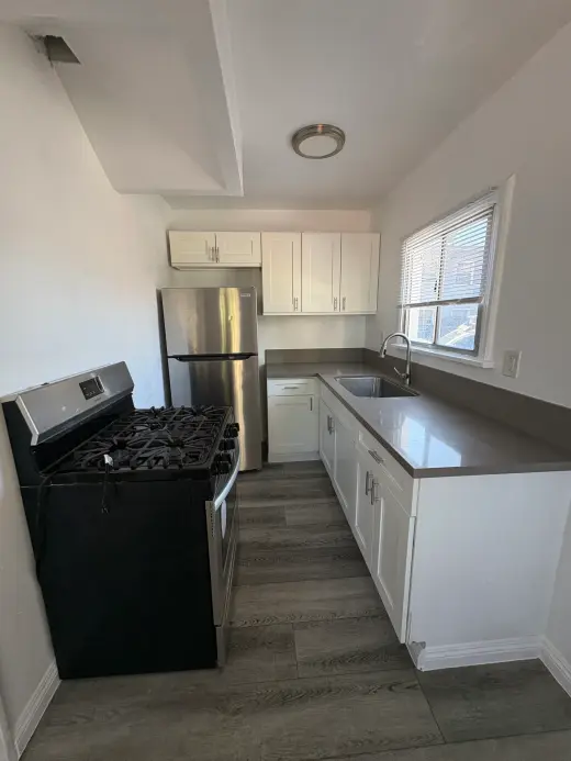 1 Bd / 1Ba Bungalow