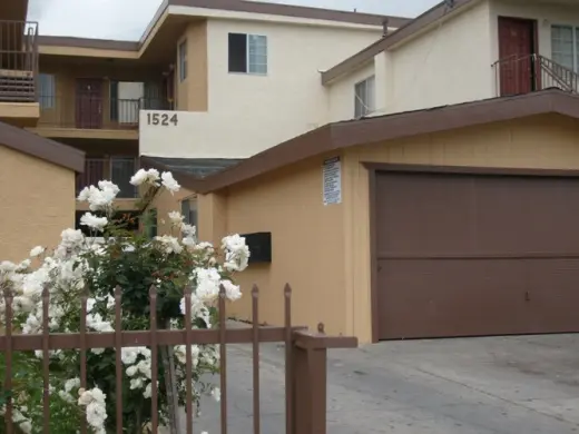 ¡Se Renta Apartamento de 2 Recámaras en Torrance!