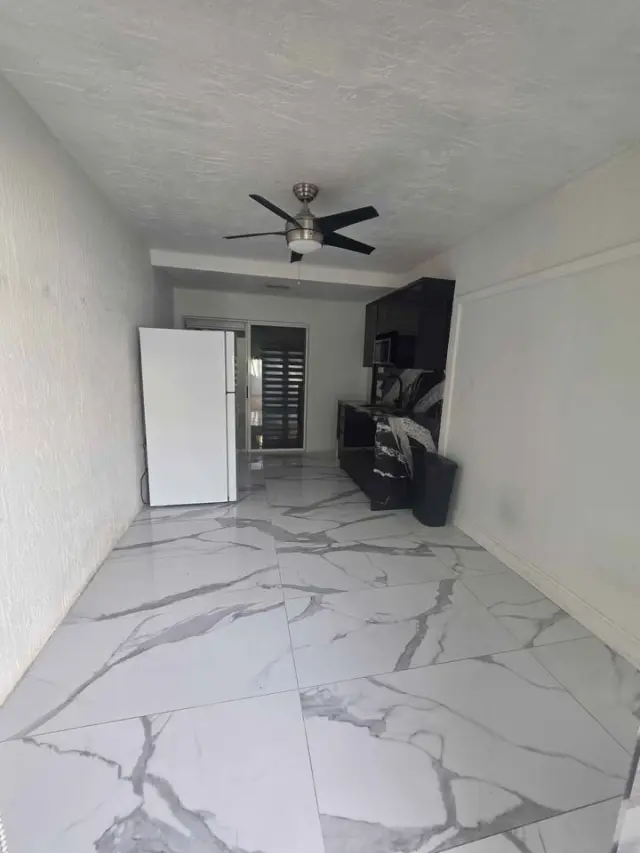 Efficiency en West Kendall Disponible para dos personas