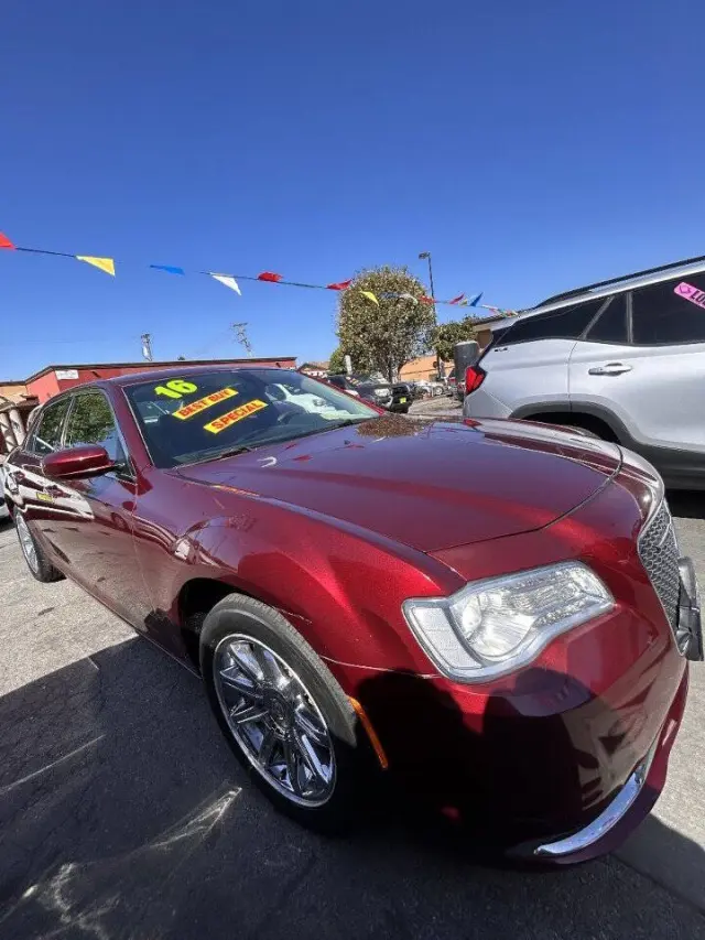 2016 Chrysler 300