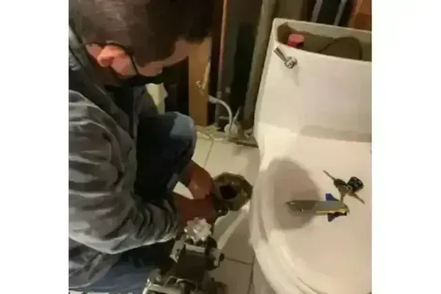 GH PLUMBING SERVICES