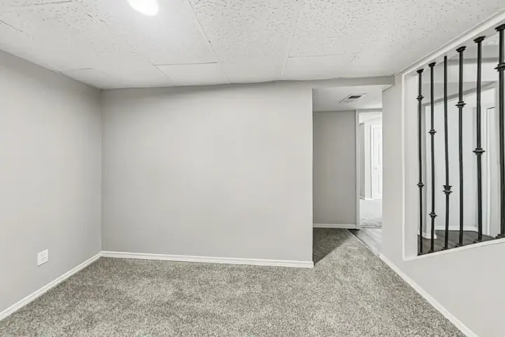 Beautiful 5-Bedroom Home for Rent!