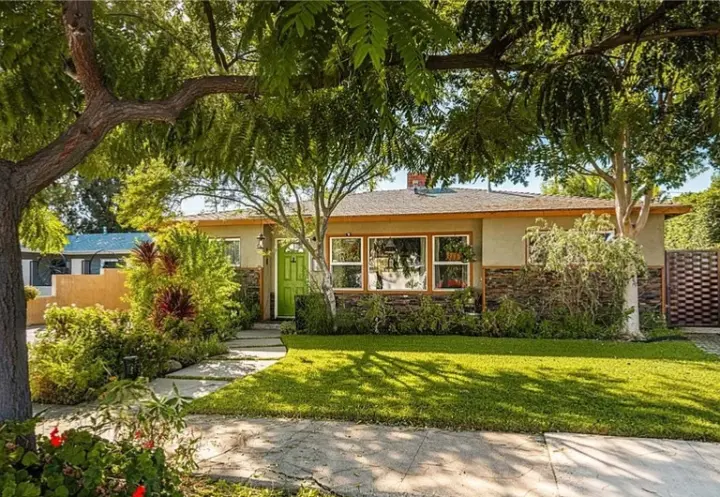 Beautiful Single-Story Home for Rent in Central Orange!