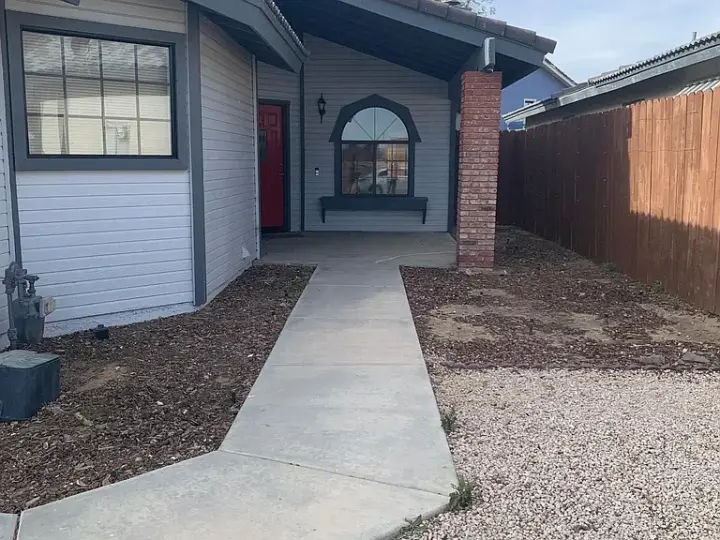 CASA EN ALQUILER EN CALIFORNIA CITY DISPONIBLE EL