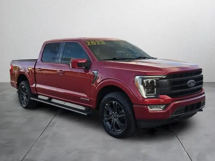 Ford F-150 2023 4x4 Lariat 4dr SuperCrew 5.5 ft. SB