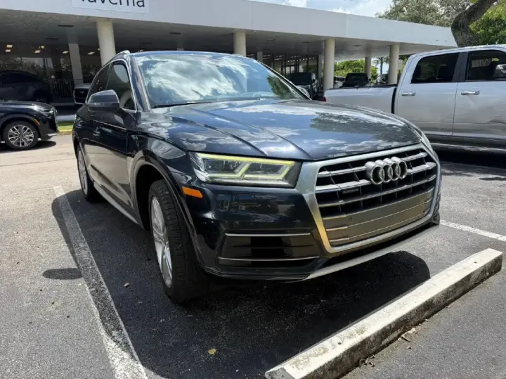 Audi Q5 2018 tracción en todas las ruedas 2.0T quattro Premium Plus 4p SUV
