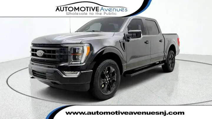 Ford F-150 2023 4x4 XL 4 puertas SuperCrew con caja de carga de 5,5 pies SB