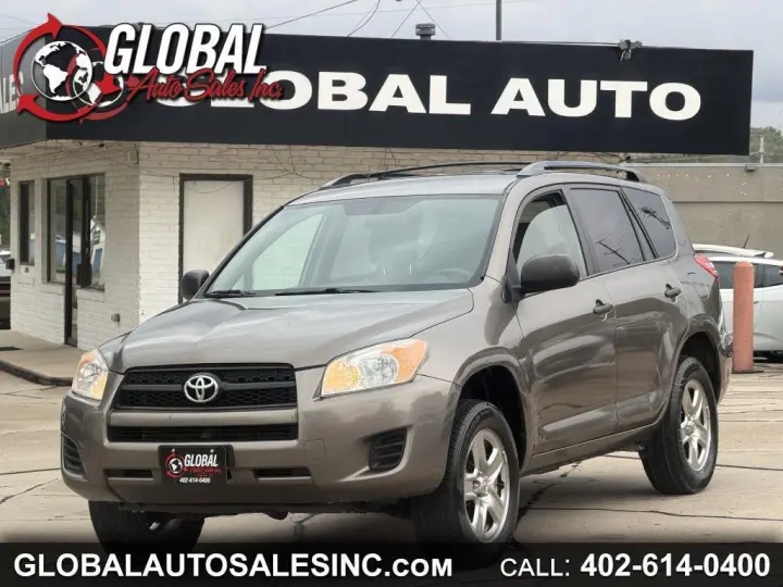 Toyota RAV4 Base I4 4WD 2011