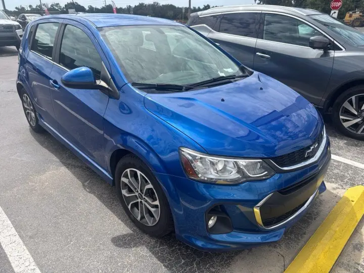 Chevrolet Sonic 2018 LT Auto 4p Hatchback