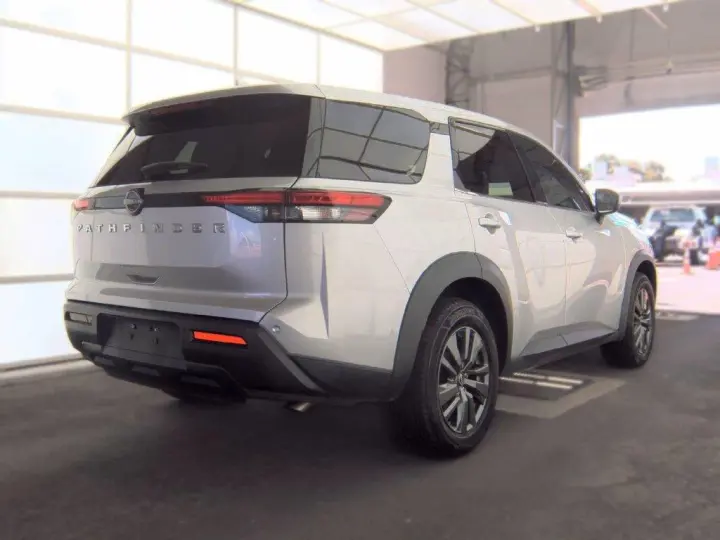 Nissan Pathfinder 2022 S 4dr SUV