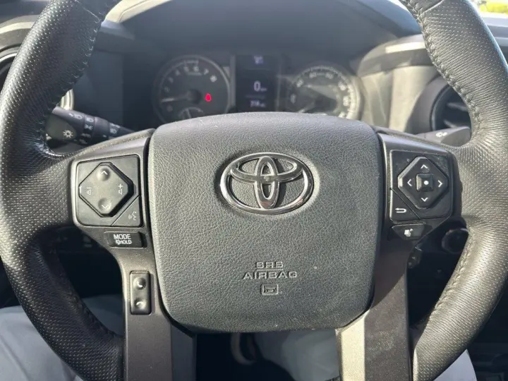 Toyota Tacoma 2017 4x4 TRD Todo Terreno 4p Doble Cabina 5.0 ft CB Corta 6A