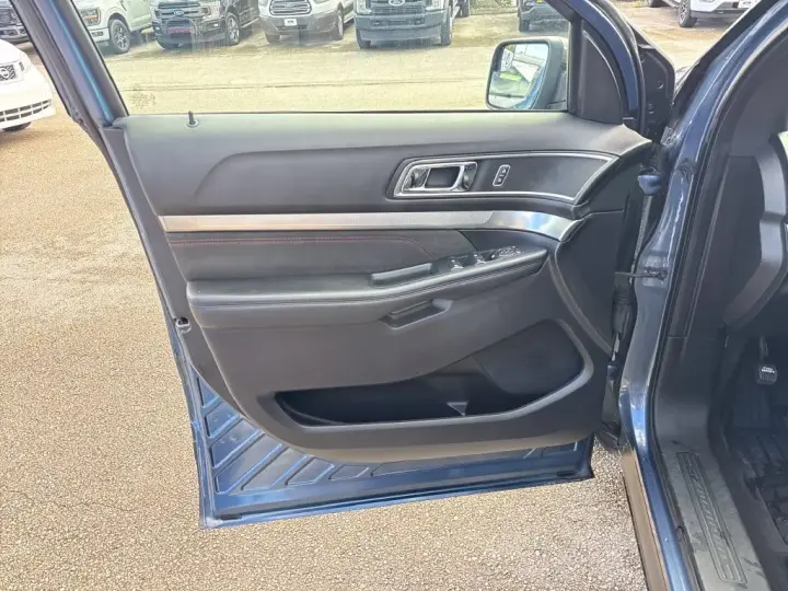 Ford Explorer 2018 XLT 4dr SUV