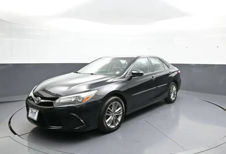 Toyota Camry 2016 SE 4dr Sedan