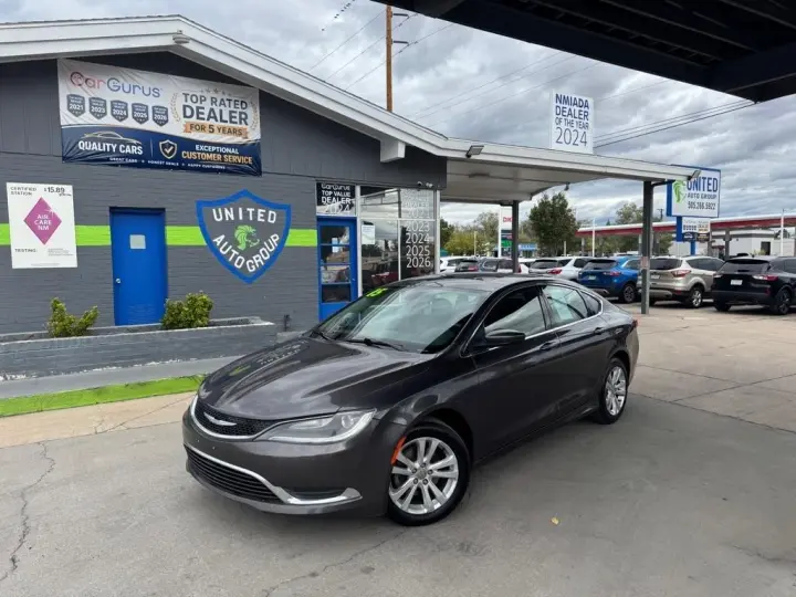 2015 Chrysler 200 4dr Sdn Limited FWD
