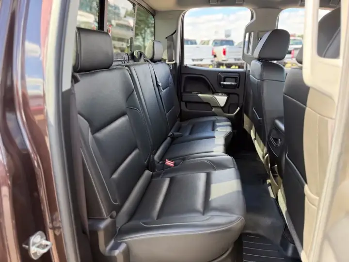 Chevrolet Silverado 1500 2016 4x4 LTZ 4p Doble Cabina Extensa 6.5 ft. CB