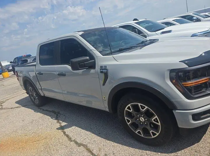 Ford F-150 2024 4x2 STX 4dr SuperCrew 5.5 ft. SB