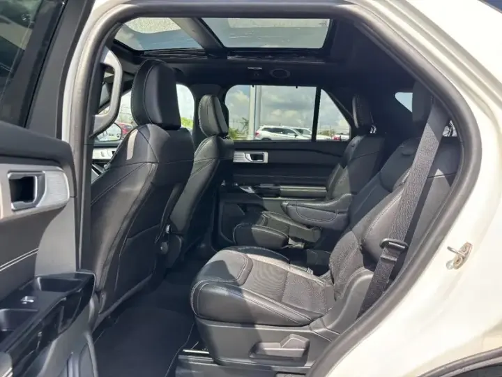 Ford Explorer 2024 AWD ST 4dr SUV