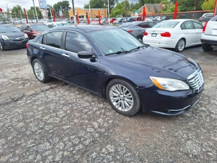 2013 Chrysler 200 LIMITED