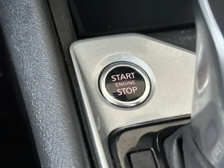 Nissan Altima 2025 2.5 SV 4dr Sedán