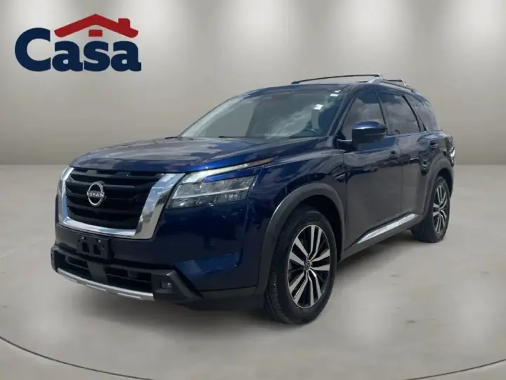 Nissan Pathfinder 2023 Platino 4p SUV