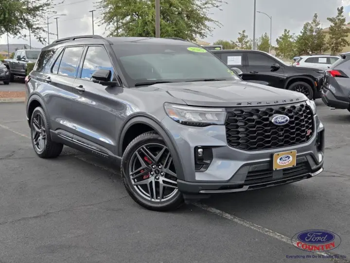 Ford Explorer 2025 AWD ST 4p SUV