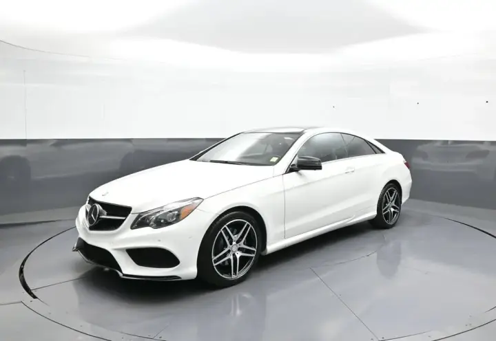 Clase E Mercedes-Benz 2017 AWD E 400 4MATIC 2dr Coupé