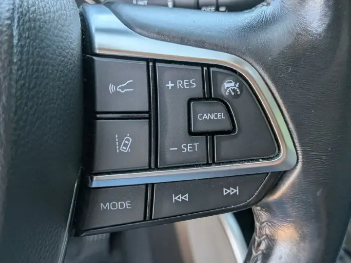 Toyota Highlander 2021 AWD XLE SUV 4 puertas