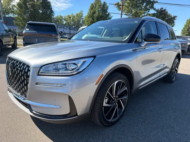 Lincoln Corsair 2024 AWD Reserve 4dr SUV