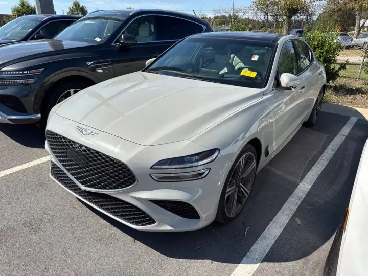 Genesis G70 2025 3.3T Sport Advanced Sedán 4 puertas