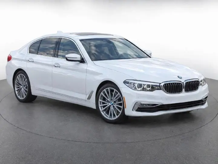 Sedán BMW Serie 5 2018 AWD 530i xDrive 4 puertas